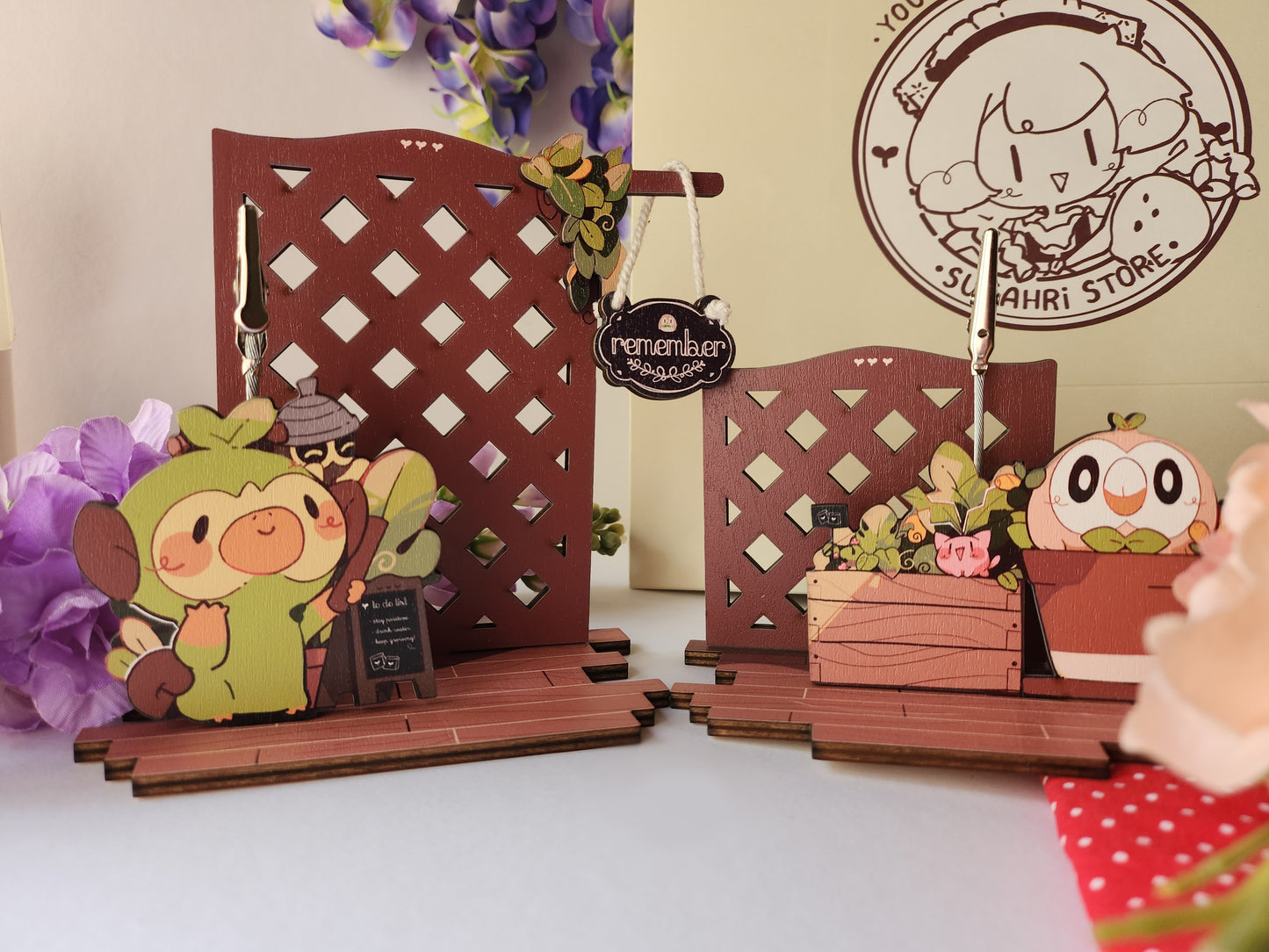 Poke Planter Standees | Note hanger