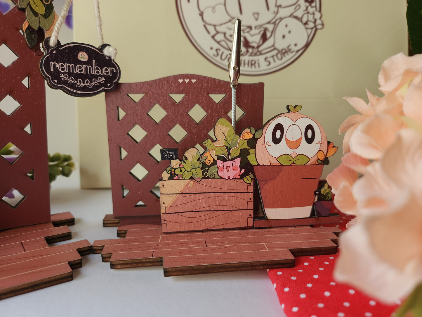 Poke Planter Standees | Note hanger