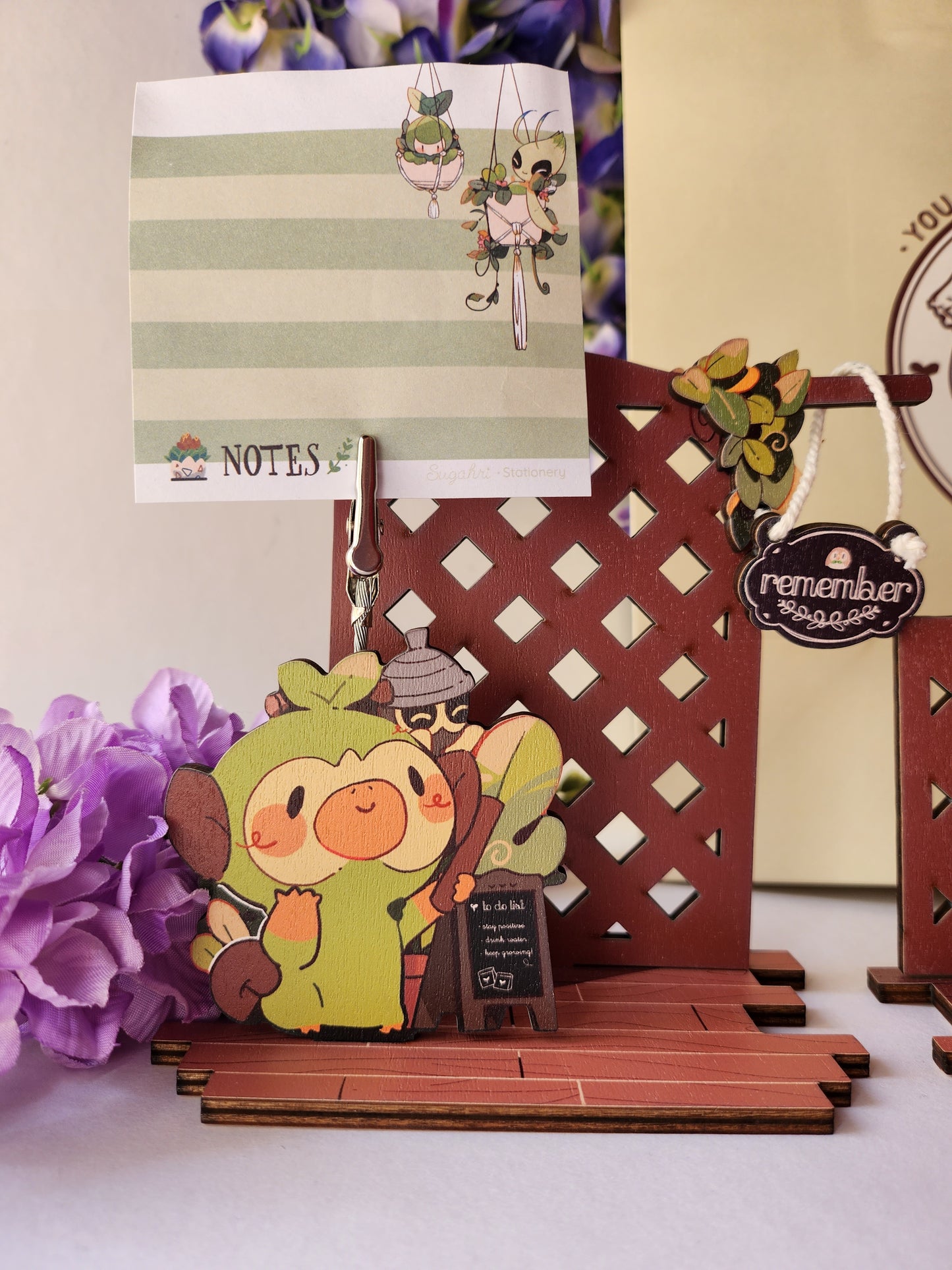 Poke Planter Standees | Note hanger