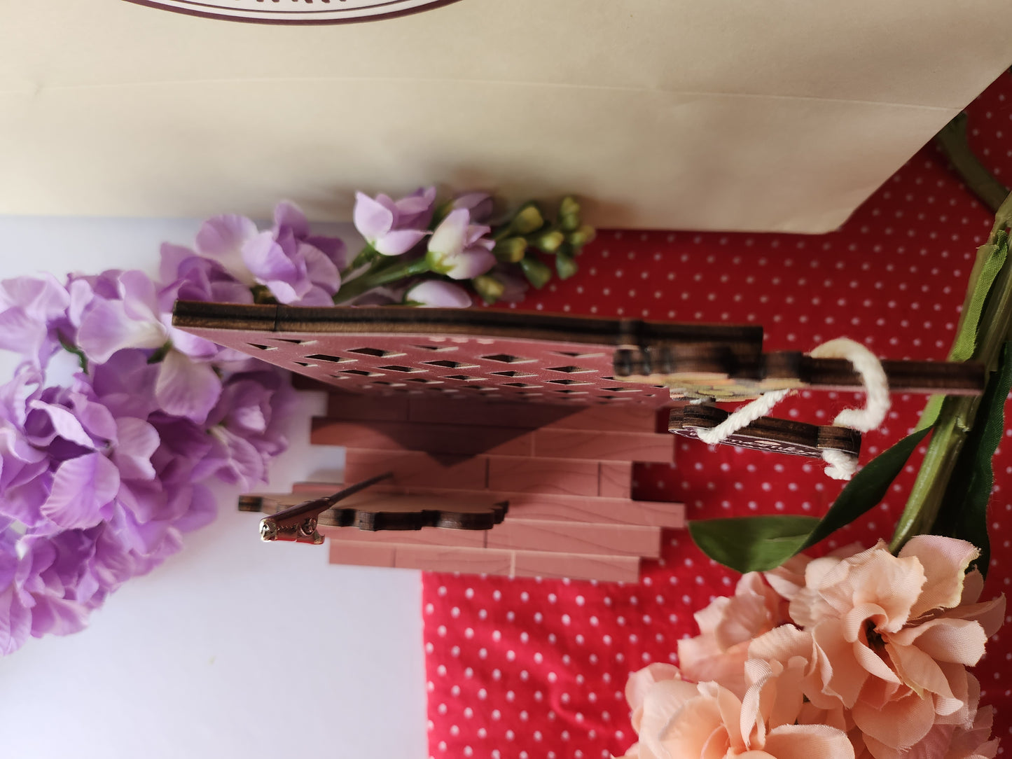Poke Planter Standees | Note hanger